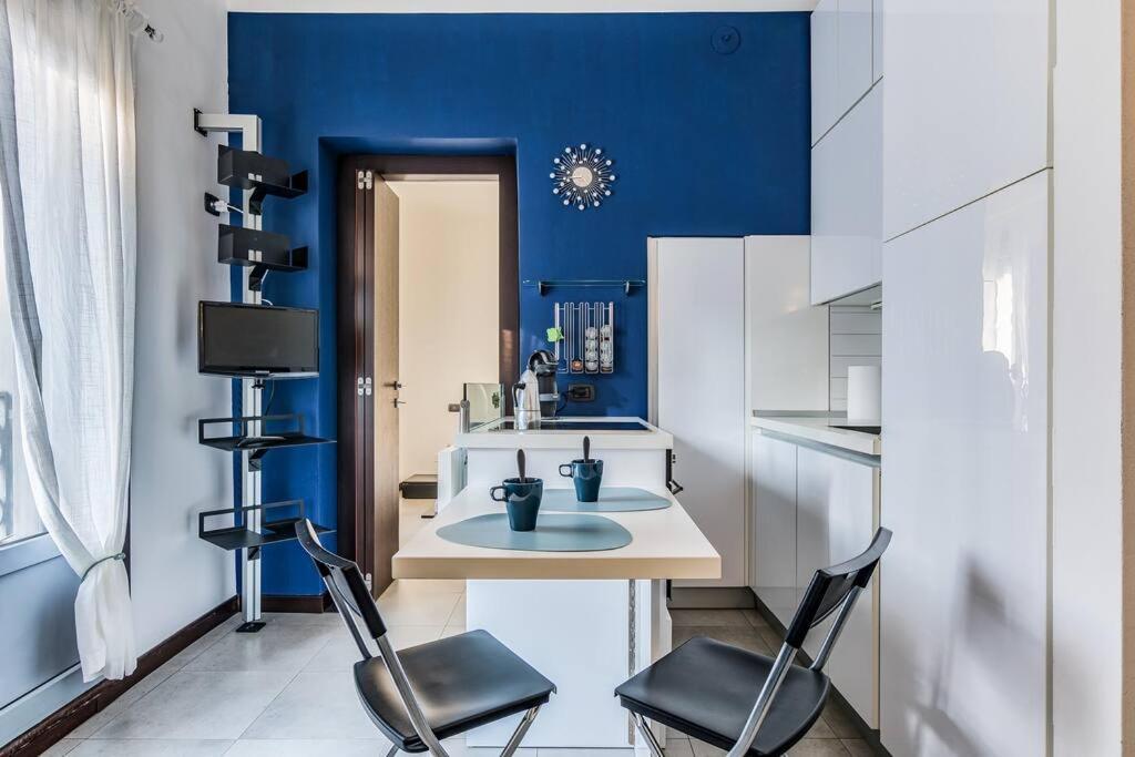 Ad Un Passo Dal Duomo Elegante Appartamento Wifi 米兰 外观 照片